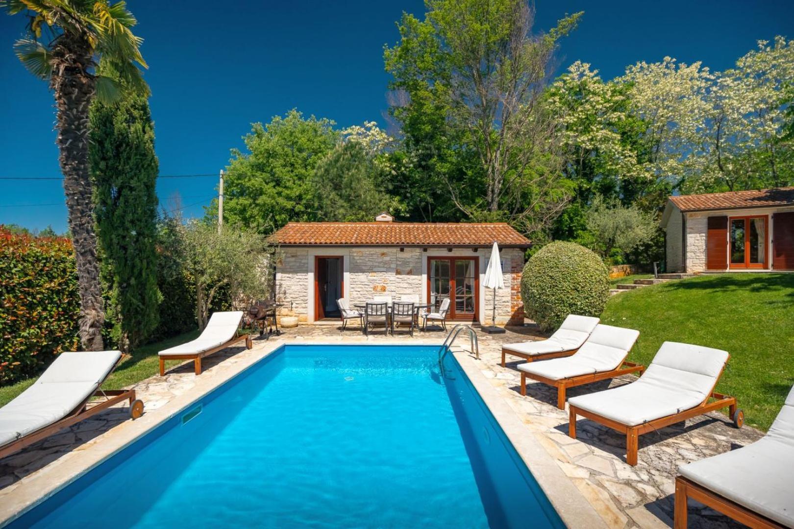 Rustic Villa Cehici With Pool In Sveti Lovrec Jehnici Exteriör bild
