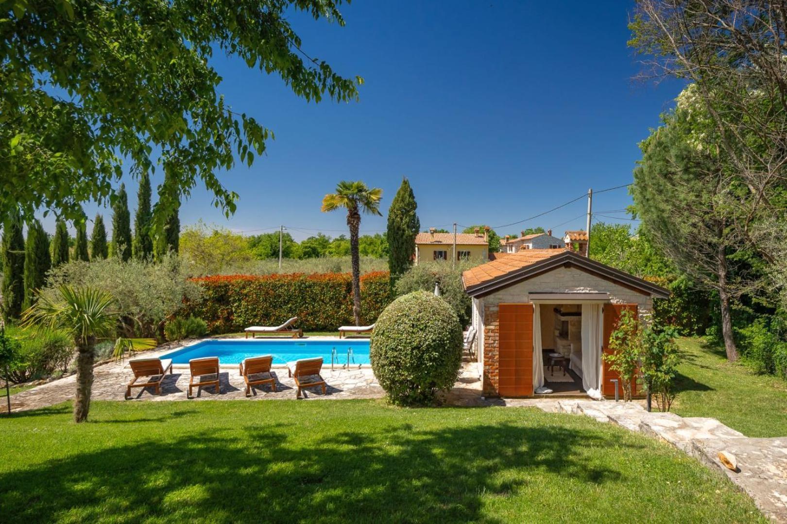Rustic Villa Cehici With Pool In Sveti Lovrec Jehnici Exteriör bild