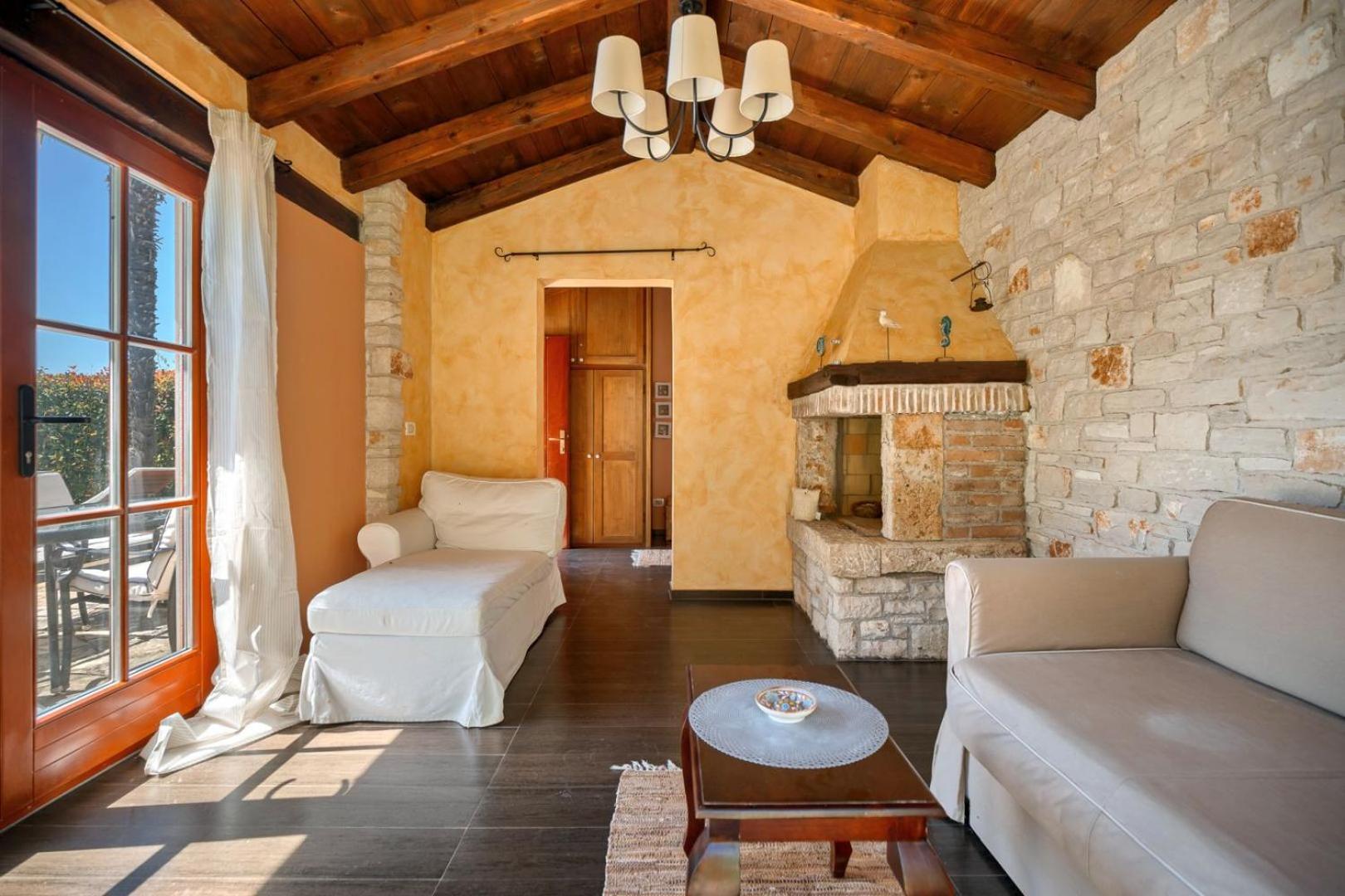 Rustic Villa Cehici With Pool In Sveti Lovrec Jehnici Exteriör bild