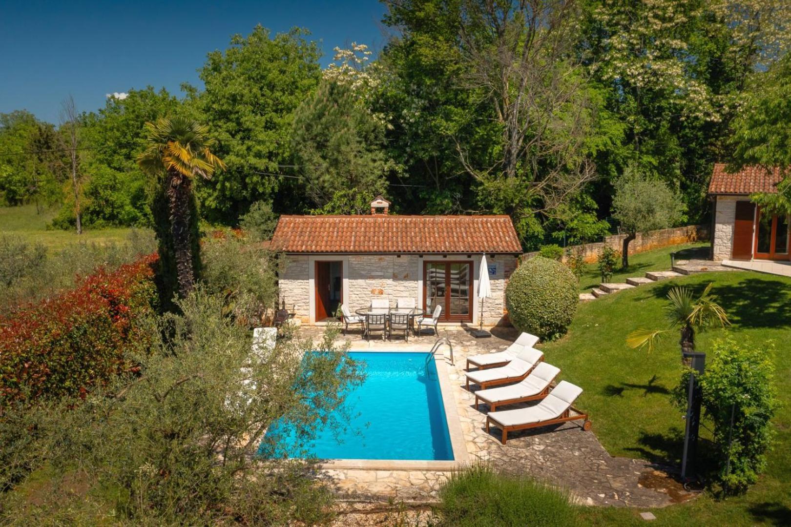 Rustic Villa Cehici With Pool In Sveti Lovrec Jehnici Exteriör bild