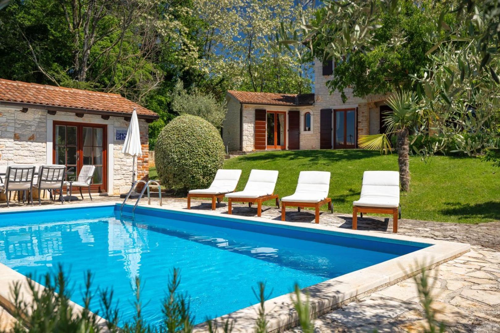 Rustic Villa Cehici With Pool In Sveti Lovrec Jehnici Exteriör bild
